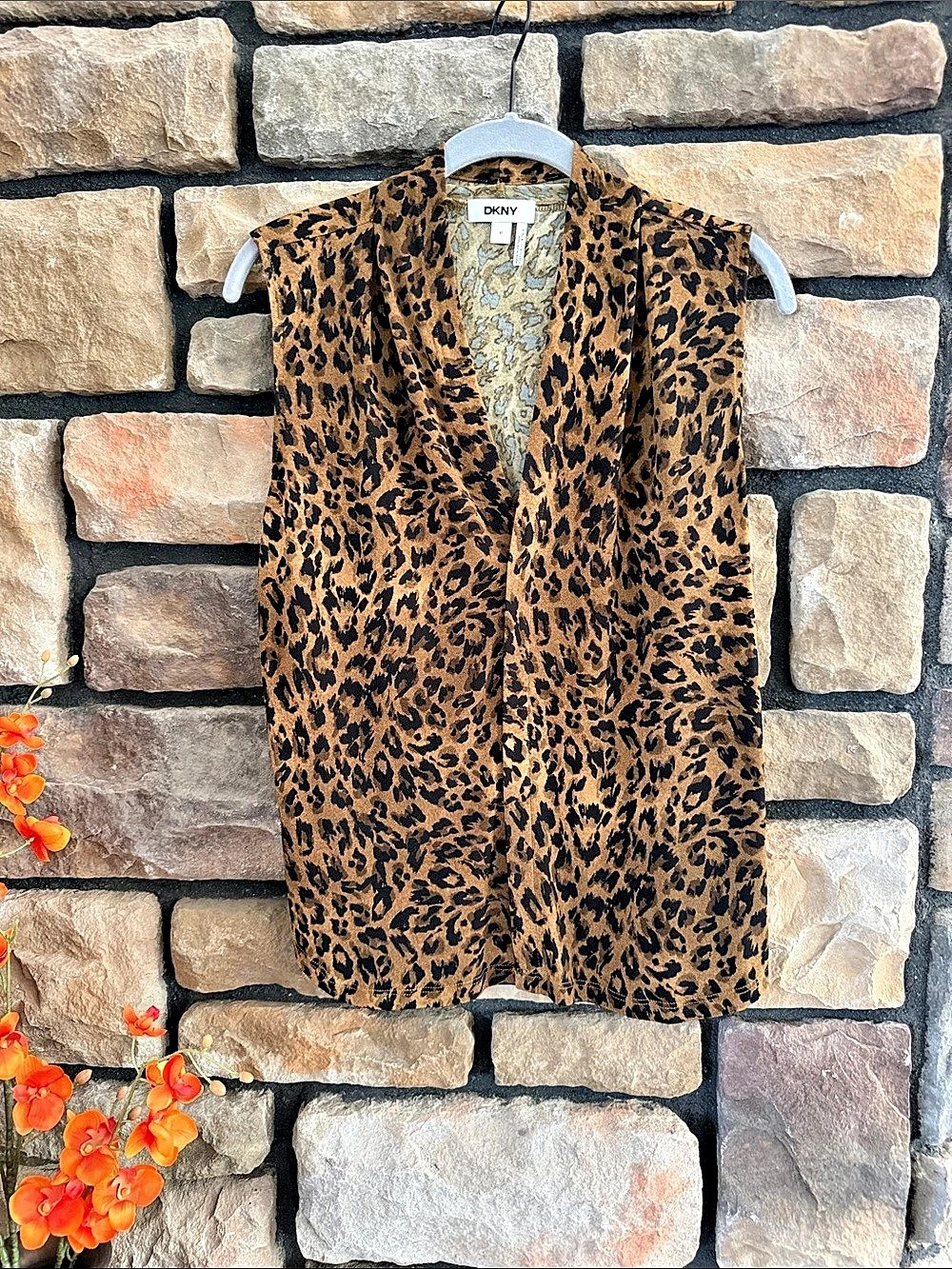 DKNY Leopard Print Vest Size Medium Like New